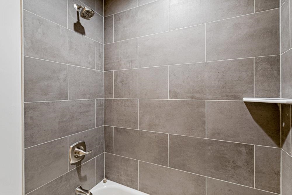 2885 North 8th Street St. Augustine, FL 32084 - Photo 16 of 35 a bathroom with a shower