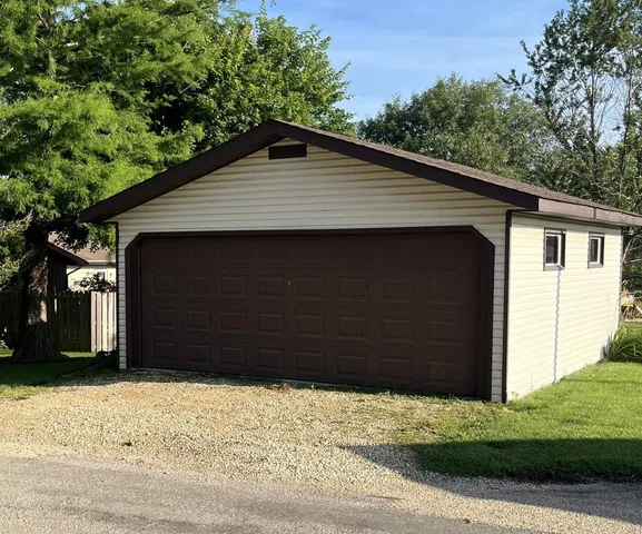 $227,500 | 231 North Willis Street, Stockton, IL 61085