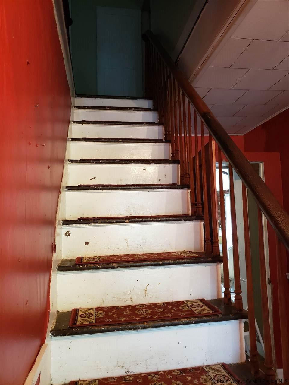 518 Old Rte 23 Cairo, NY 12405 - Photo 13 of 22 a view of entryway