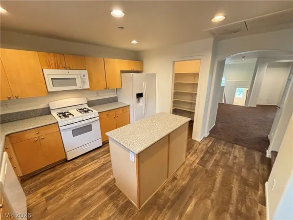$2,095 | 9137 Palatial Palette Court, Las Vegas, NV 89149