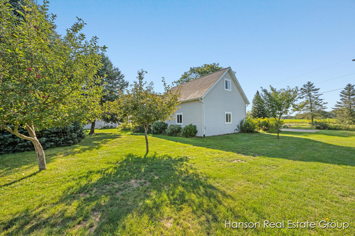 11133 3 Mile Road Northeast Lowell, MI 49331 - Photo 39 of 51 IMG_1037