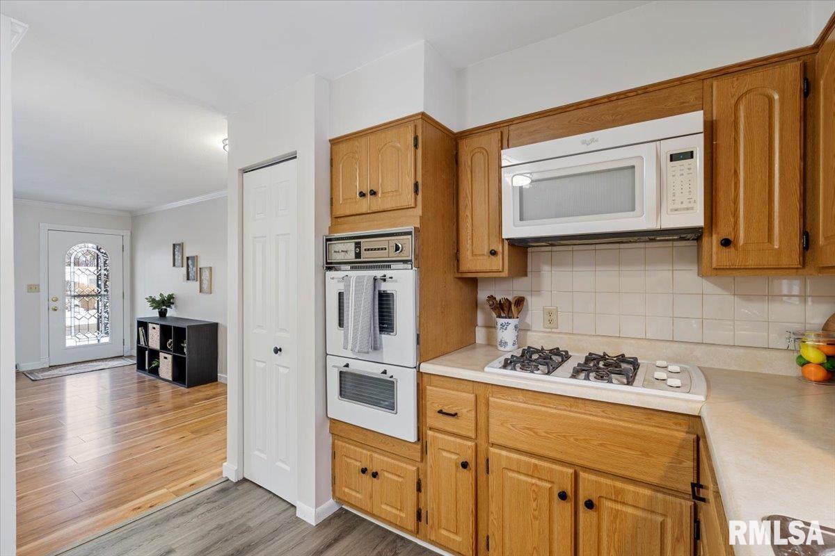 1005 5th Street A Hampton, IL 61256 - Photo 11 of 39