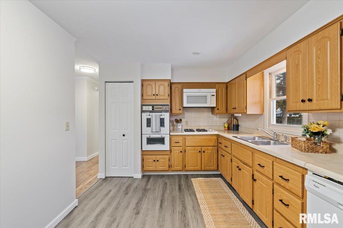 1005 5th Street A Hampton, IL 61256 - Photo 12 of 39