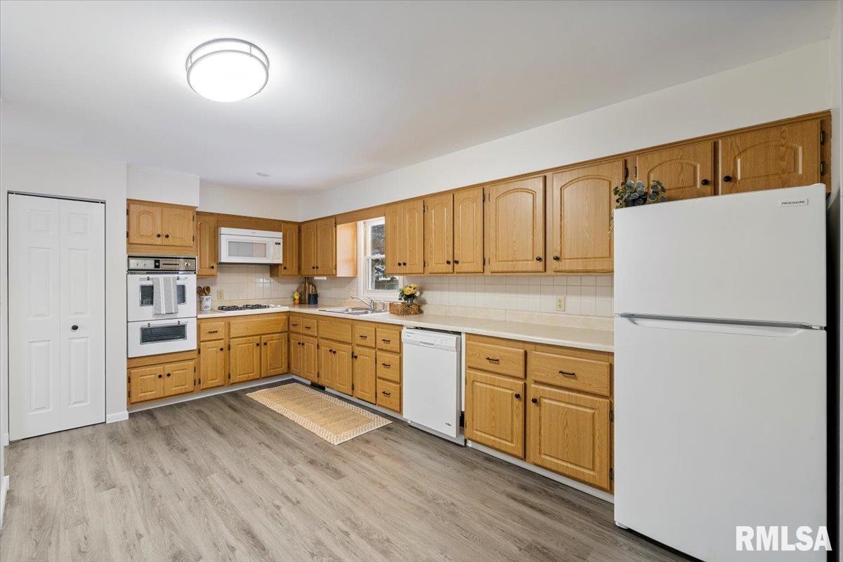 1005 5th Street A Hampton, IL 61256 - Photo 15 of 39