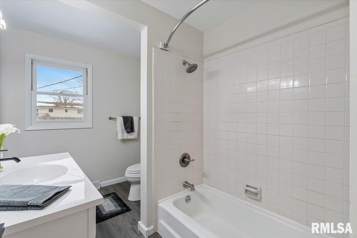 1005 5th Street A Hampton, IL 61256 - Photo 28 of 39