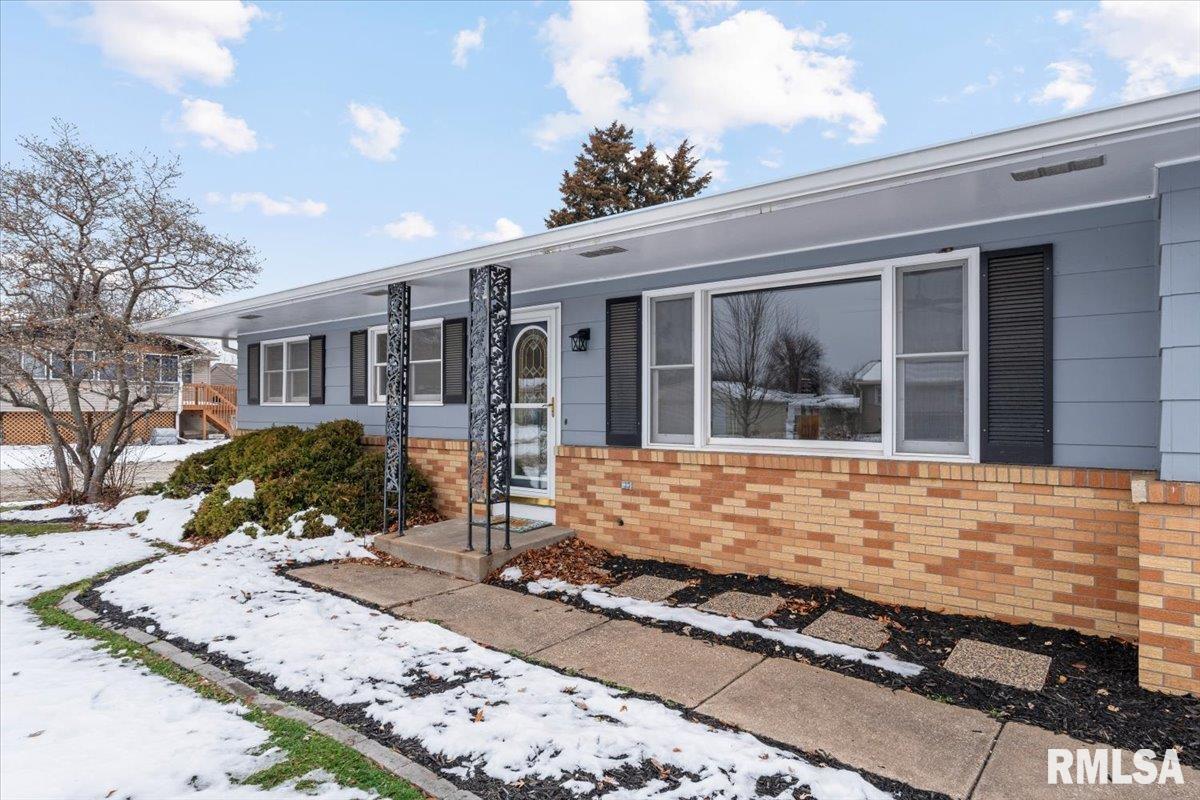 1005 5th Street A Hampton, IL 61256 - Photo 5 of 39