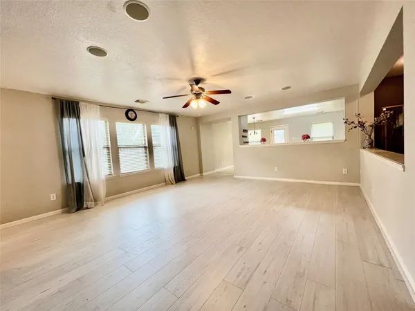 $2,200 | 16750 Bending Creek Lane, Friendswood, TX 77546