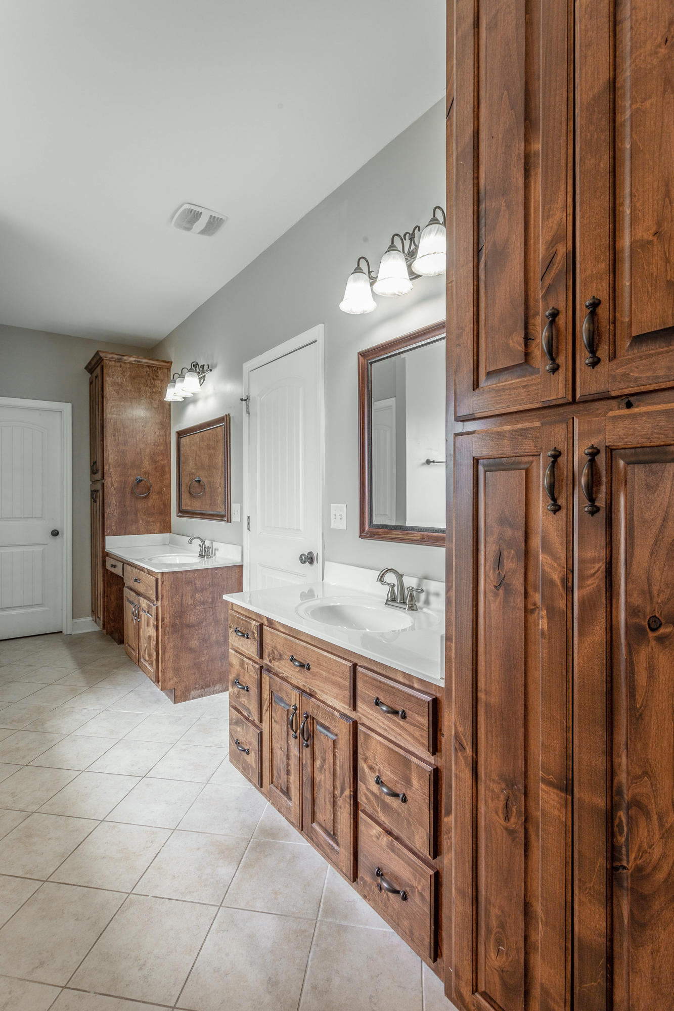 95 Patty Road Ringgold, GA 30736 - Photo 22 of 46 Master Bathroom
