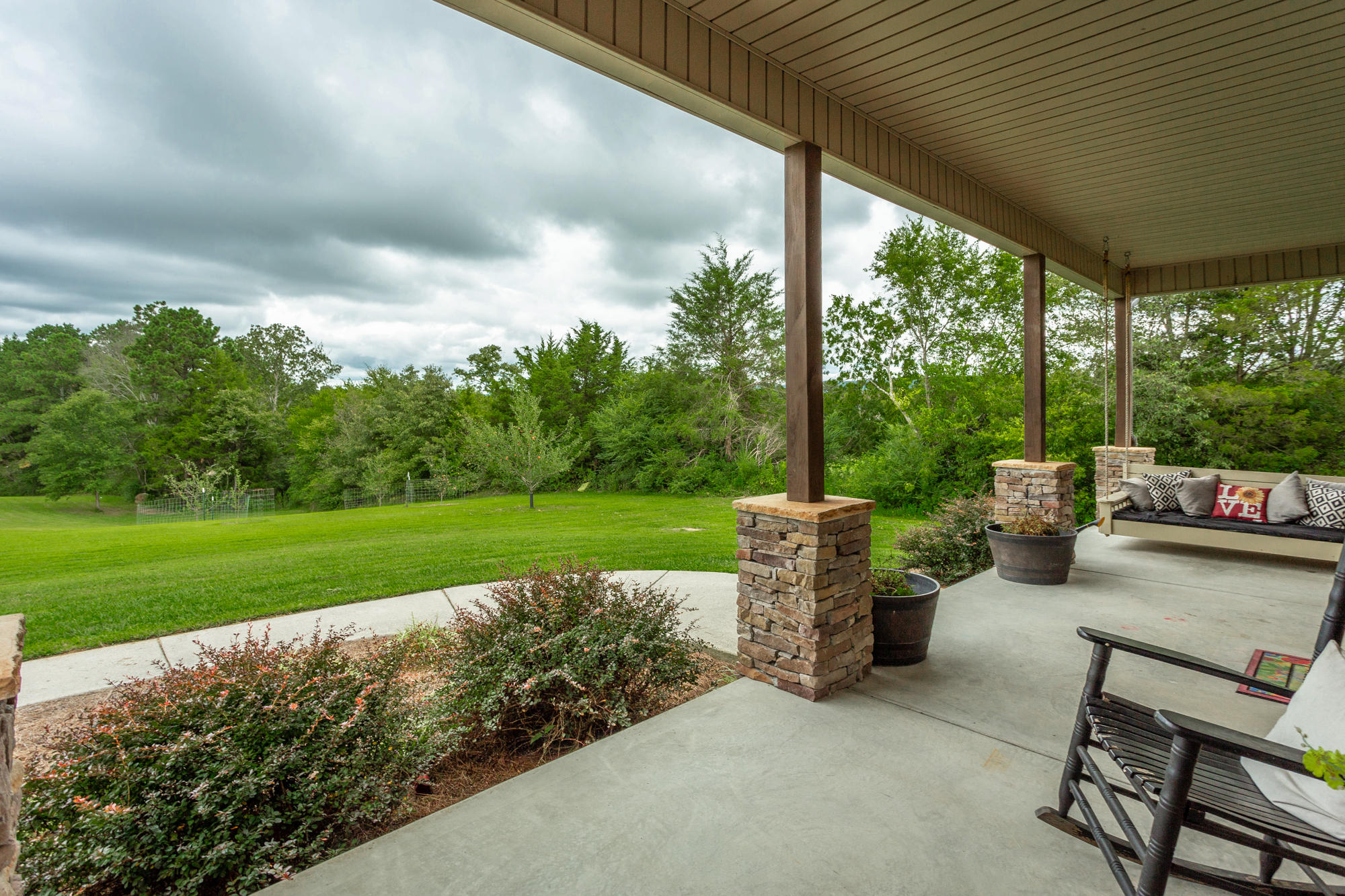 95 Patty Road Ringgold, GA 30736 - Photo 5 of 46 Front Porch