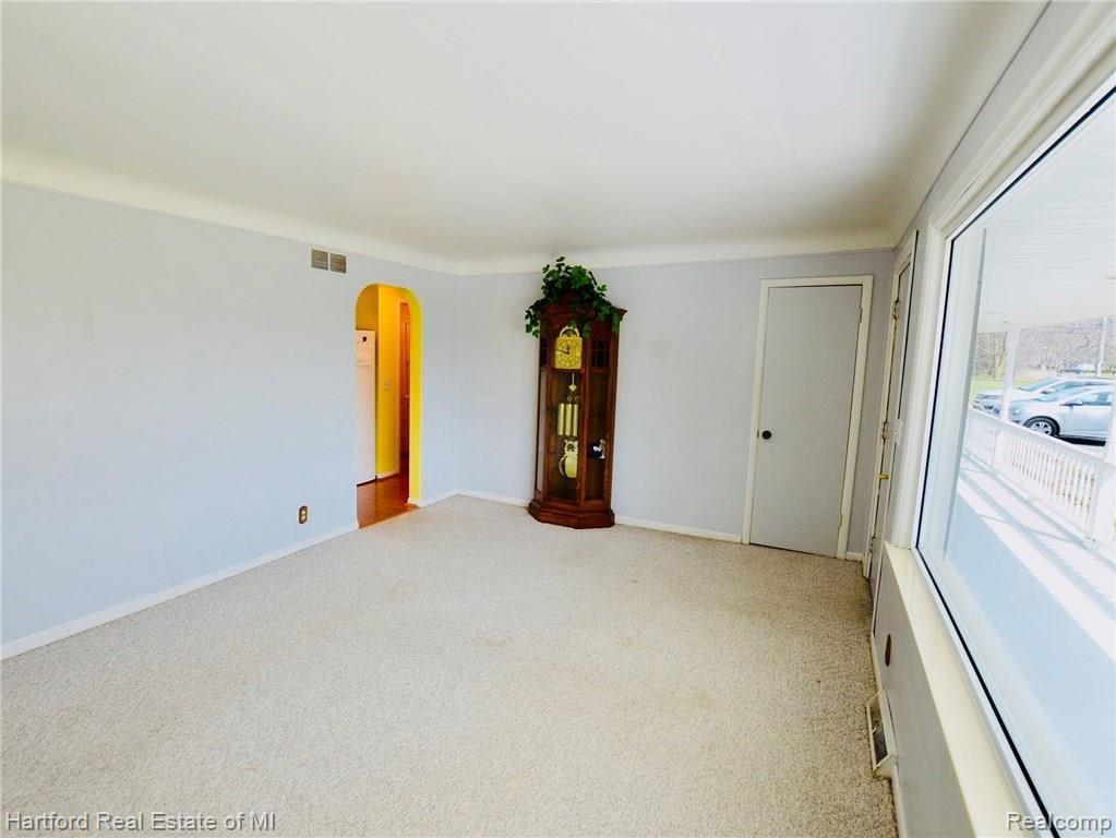 6275 Beck Road Canton, MI 48187 - Photo 13 of 23 F8A1CDC0-1693-4559-829A-AA9BFB041397.jpeg