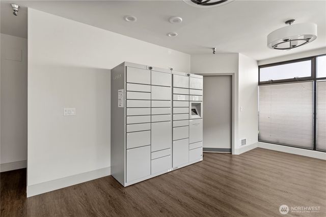 $460,000 | 1300 University Street, Unit 2G, Seattle, WA 98101