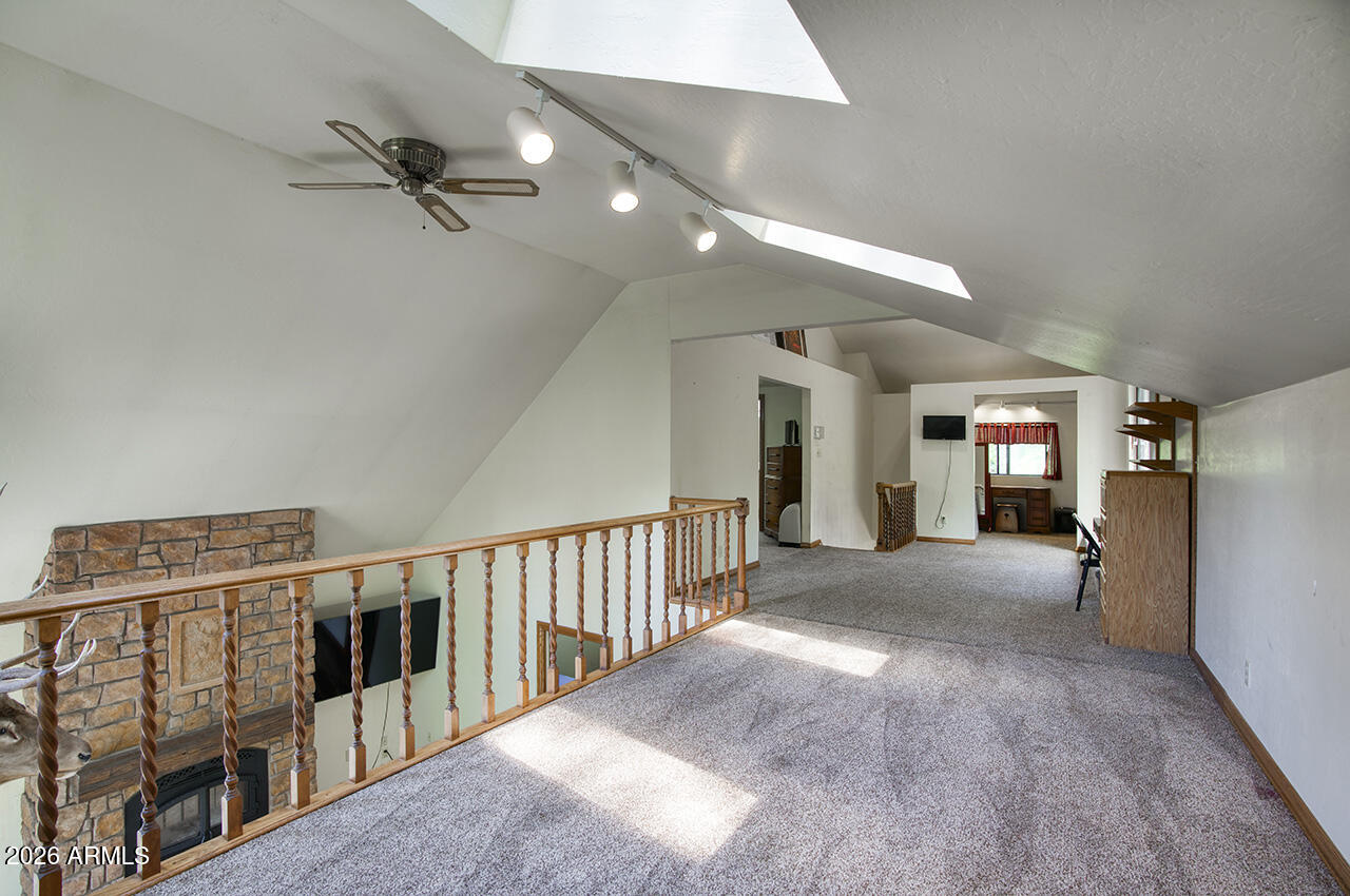 387 West Columbine Road Payson, AZ 85541 - Photo 26 of 40 Loft Overlook & Skylights