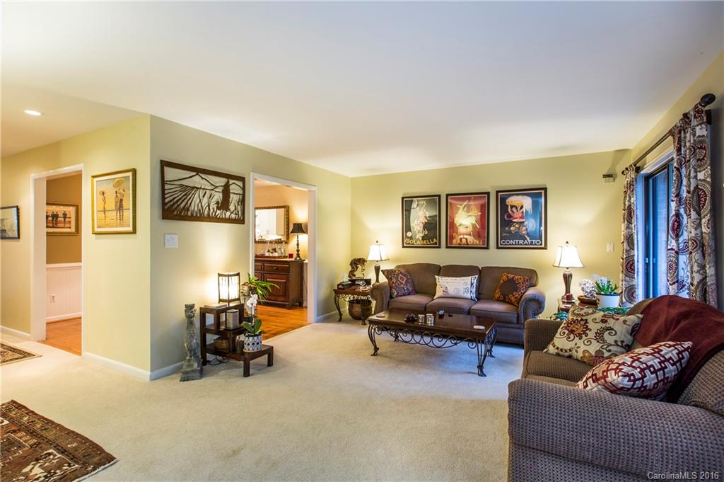 5805 Sharon Road, Unit F Charlotte, NC 28210 - Photo 12 of 24