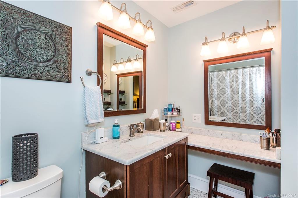 5805 Sharon Road, Unit F Charlotte, NC 28210 - Photo 18 of 24