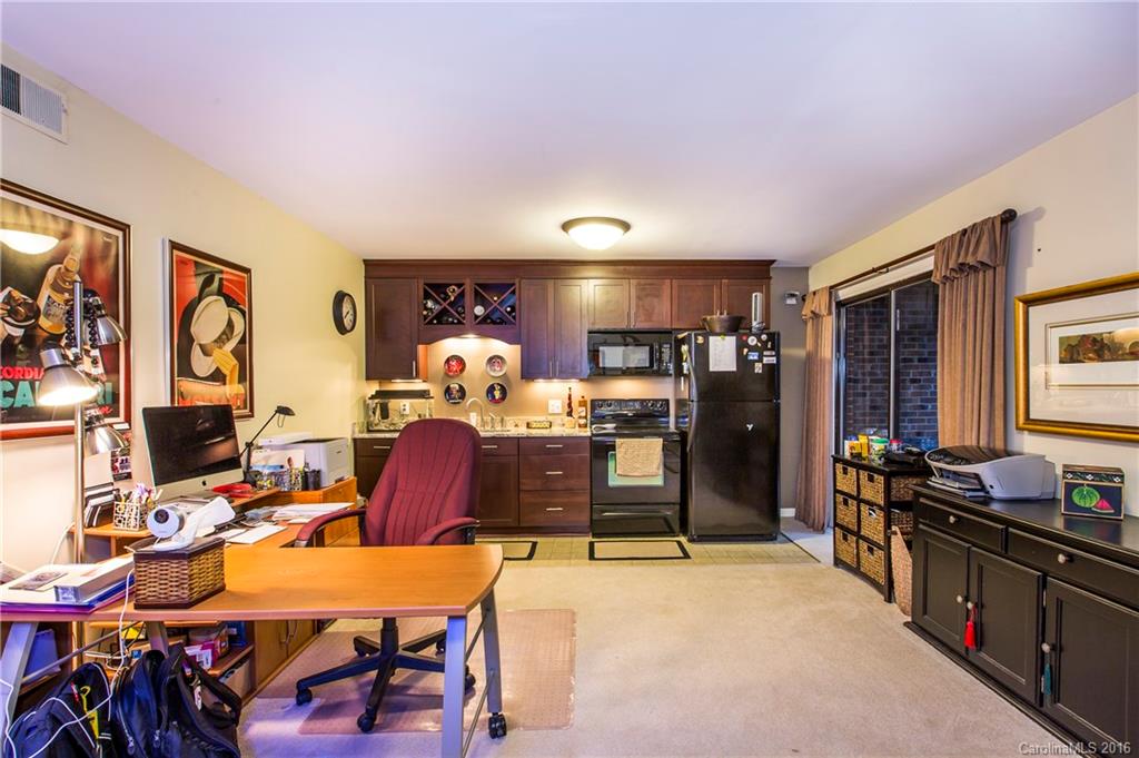 5805 Sharon Road, Unit F Charlotte, NC 28210 - Photo 20 of 24