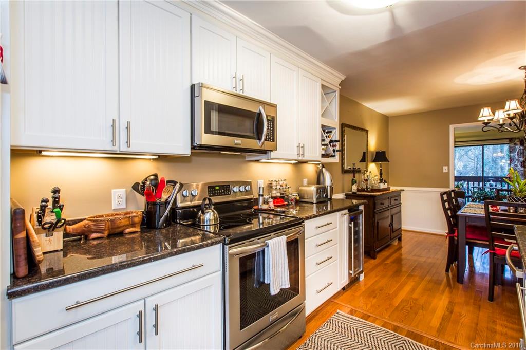 5805 Sharon Road, Unit F Charlotte, NC 28210 - Photo 6 of 24