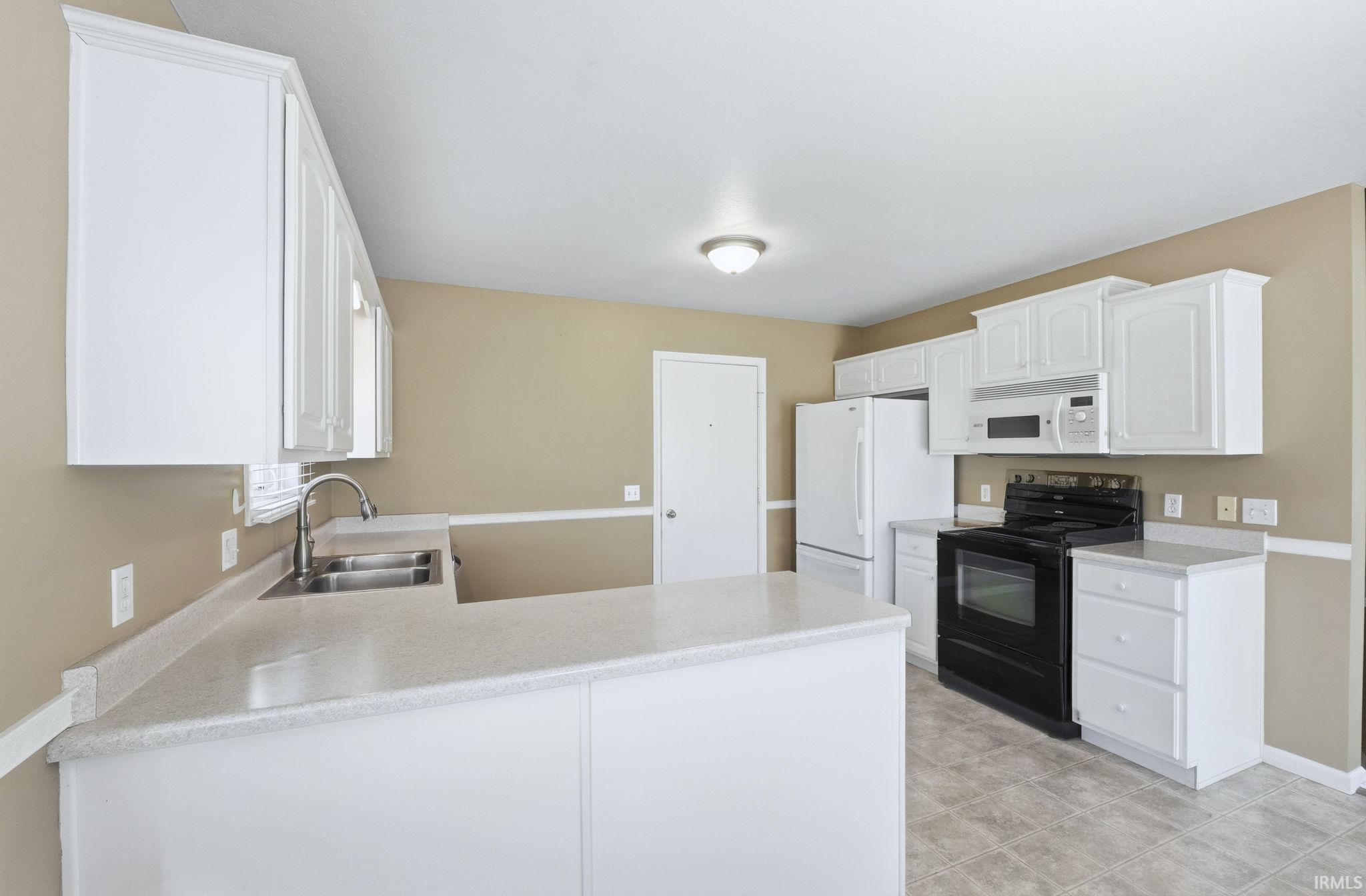 733 Boulder Cove Fort Wayne, IN 46845 - Photo 6 of 36