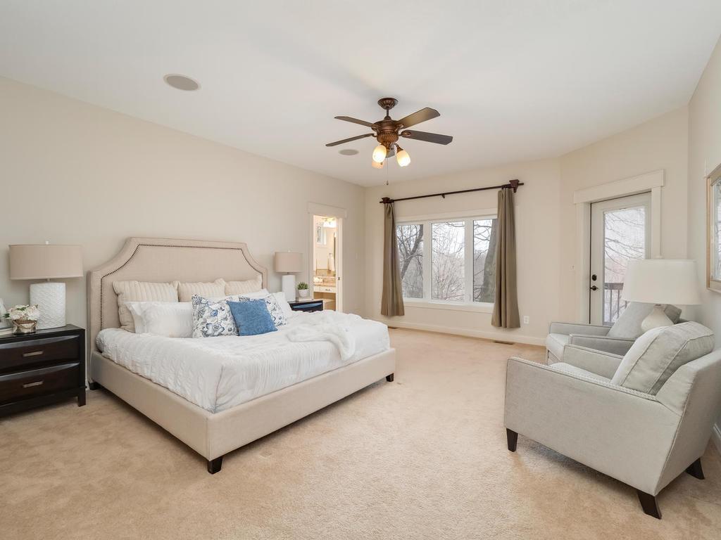 18600 Ridgewood Road Minnetonka, MN 55391 - Photo 13 of 47