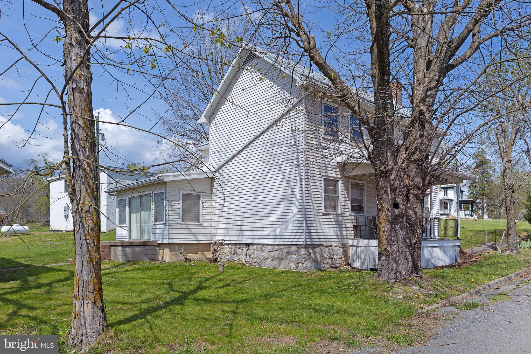 3223 Senedo Road Quicksburg, VA 22847 - Photo 4 of 46