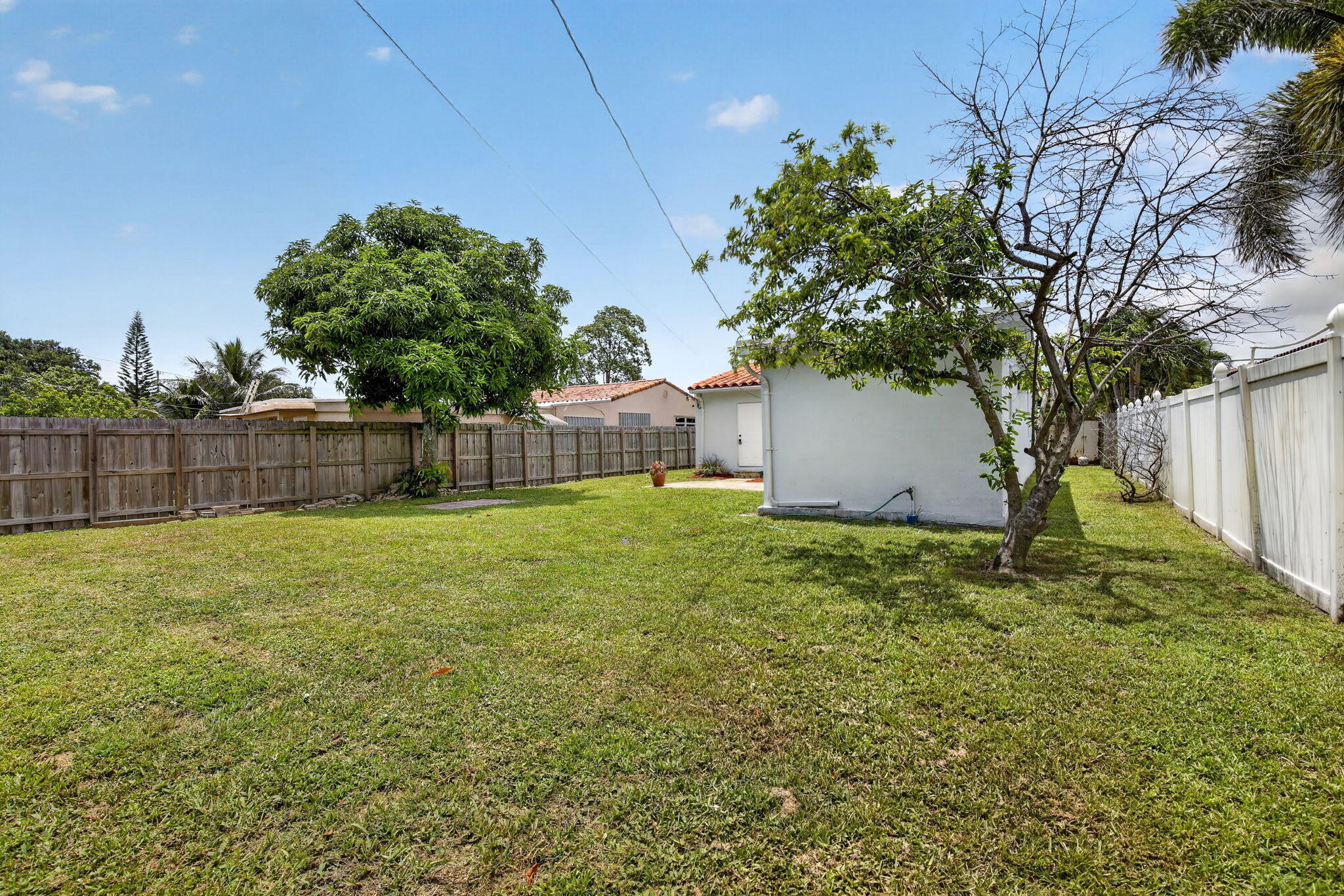 2427 Harding Street Hollywood, FL 33020 - Photo 34 of 38 34-web-or-mls-_A7A1314
