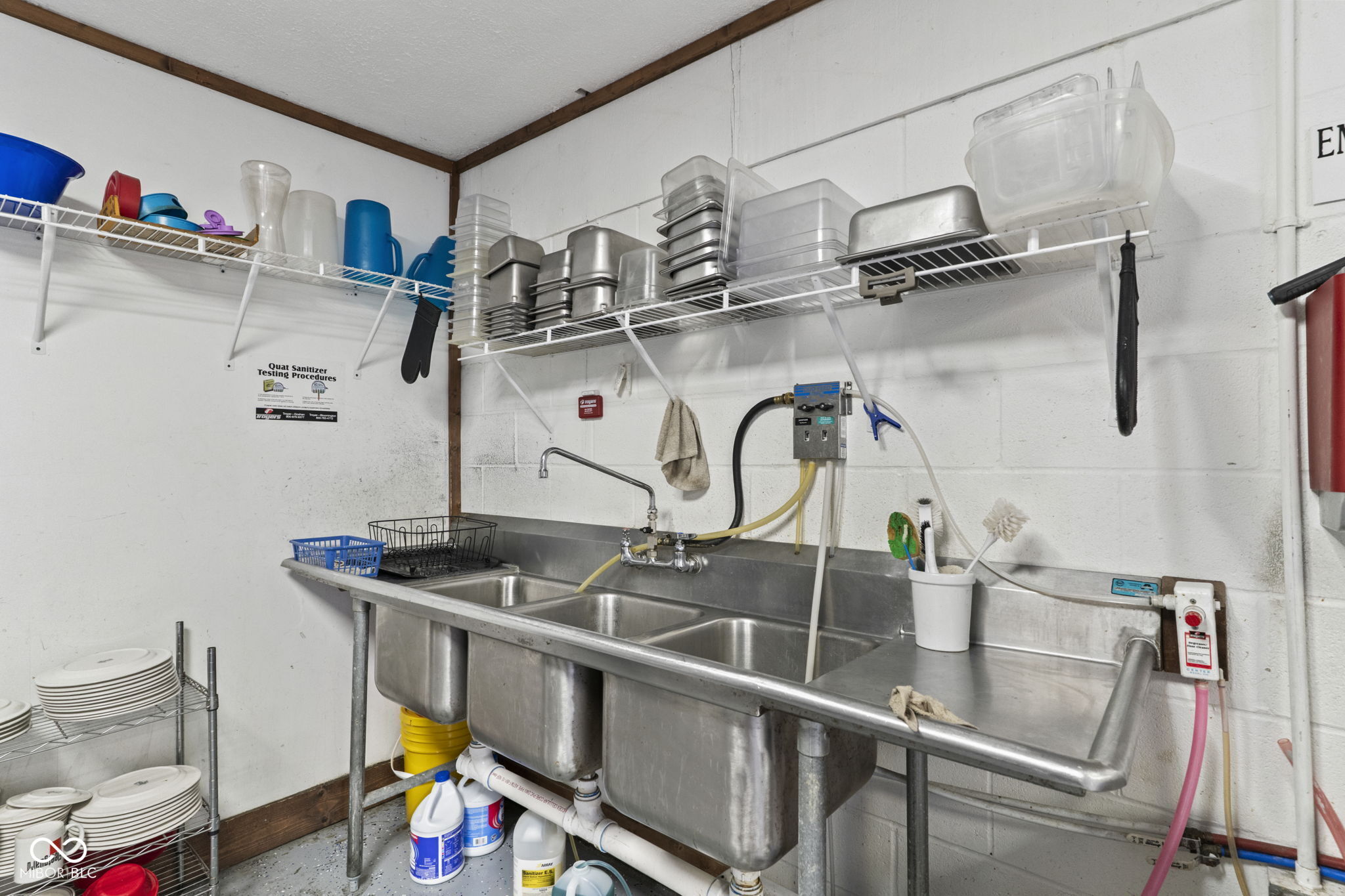 8545 South State Highway Commiskey, IN 47227 - Photo 11 of 34