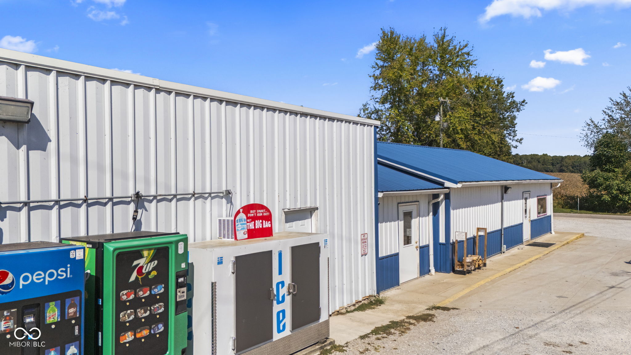 8545 South State Highway Commiskey, IN 47227 - Photo 26 of 34