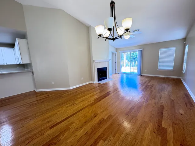 $2,000 | 1125 Mosswood Chase, Tallahassee, FL 32312