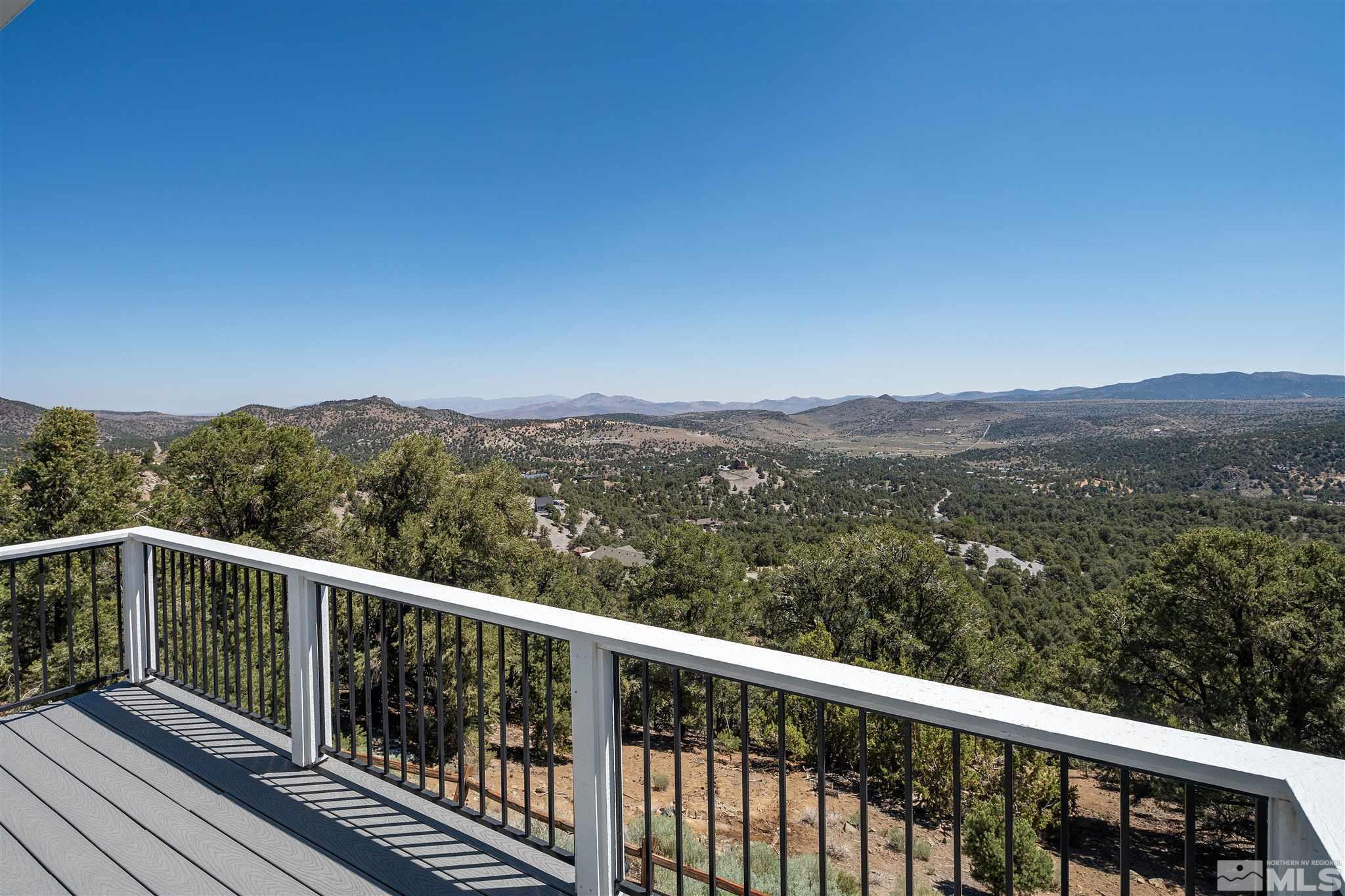 2035 Applegate Road Reno, NV 89521 - Photo 28 of 40 a balcony with an outdoor space