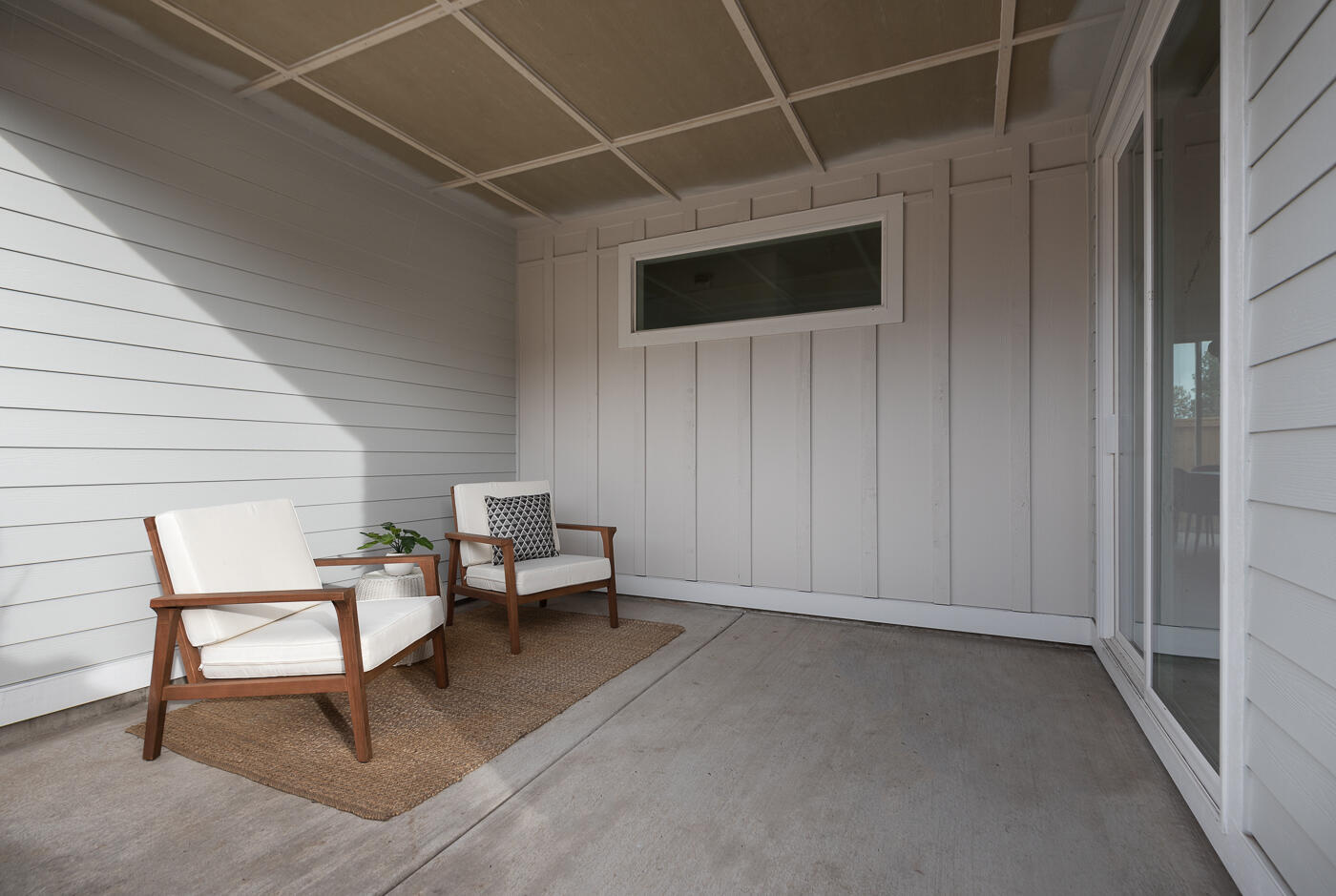 20506 Murphy Road, Unit LOT 42 Bend, OR 97702 - Photo 14 of 33 Covered Patio off of Kitchen