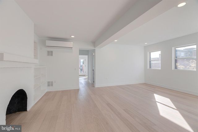 $395,000 | 1468 Harvard Street Northwest, Unit 32, Washington, DC 20009