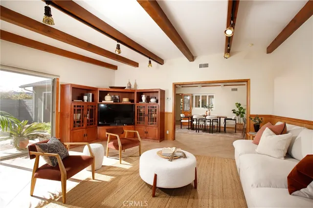 $1,439,000 | 5166 Finehill Avenue, La Crescenta, CA 91214