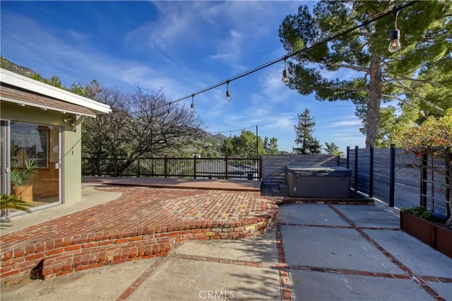 $1,439,000 | 5166 Finehill Avenue, La Crescenta, CA 91214