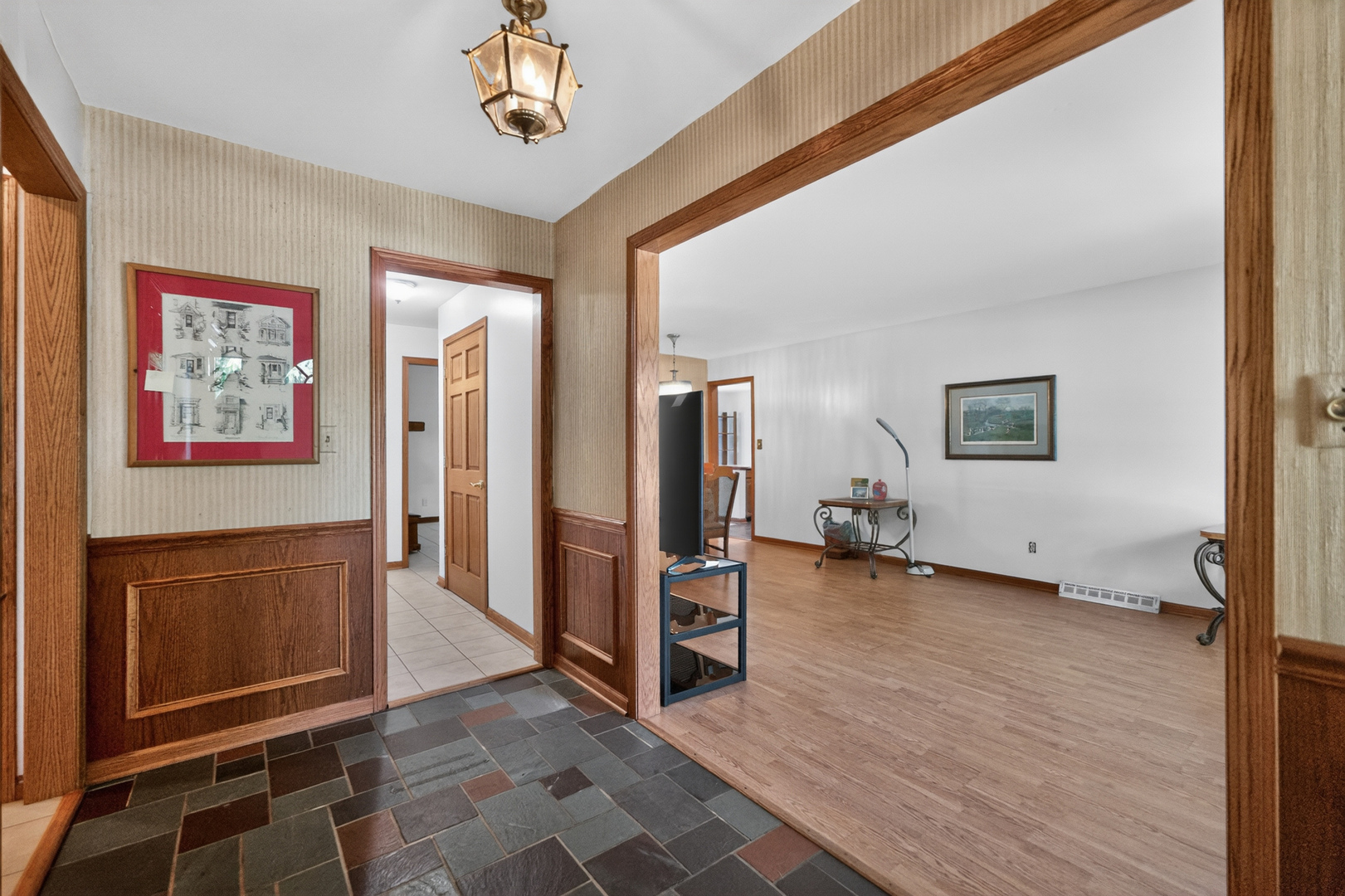 112 Stoney Creek Road DeKalb, IL 60115 - Photo 7 of 45