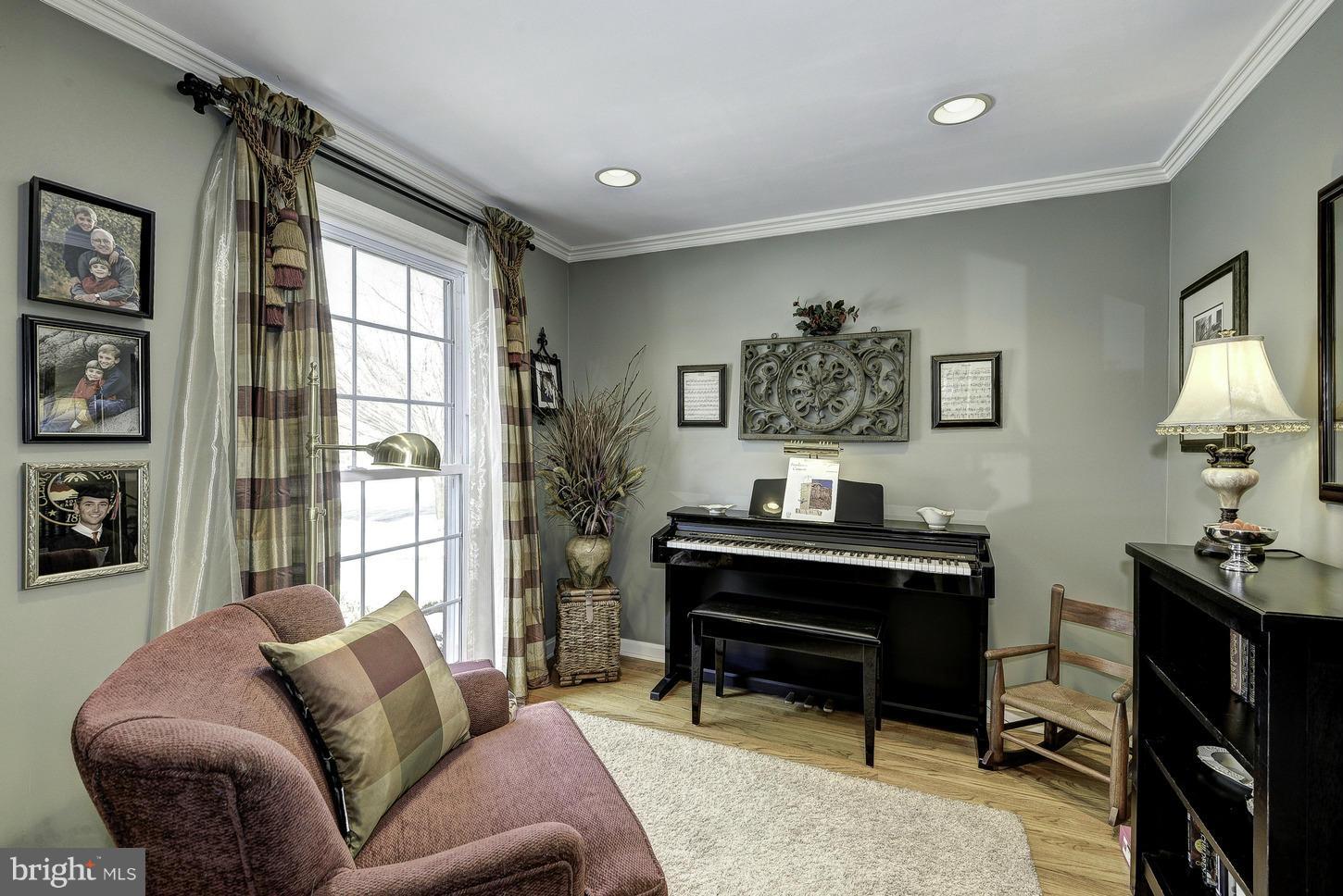 8817 Cold Spring Road Potomac, MD 20854 - Photo 20 of 30 Bedroom