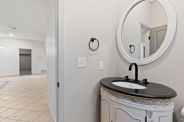 $299,000 | 1121 Spartan Drive, Canutillo, TX 79835