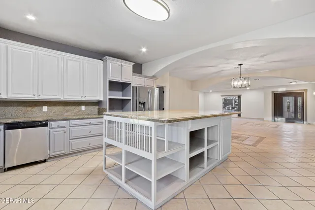 $299,000 | 1121 Spartan Drive, Canutillo, TX 79835