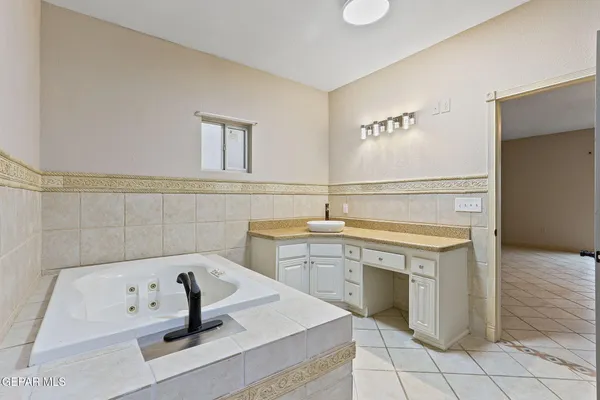 $298,400 | 1121 Spartan Drive, Canutillo, TX 79835