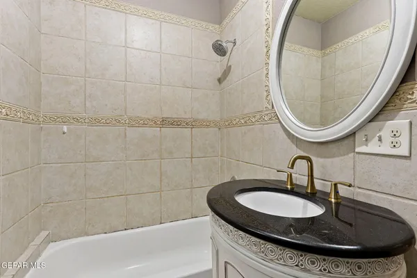 $298,400 | 1121 Spartan Drive, Canutillo, TX 79835