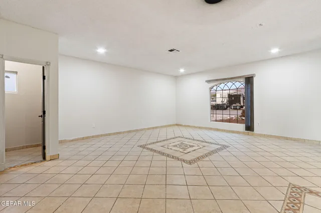 $299,000 | 1121 Spartan Drive, Canutillo, TX 79835