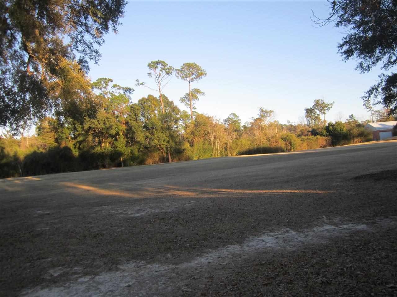 8832 Burning Tree Road Pensacola, FL 32514 - Photo 40 of 46 Gallery Image 40