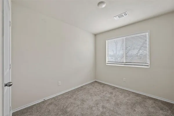 $1,350 | 601 Thomas Street, Unit 2, Bonham, TX 75418