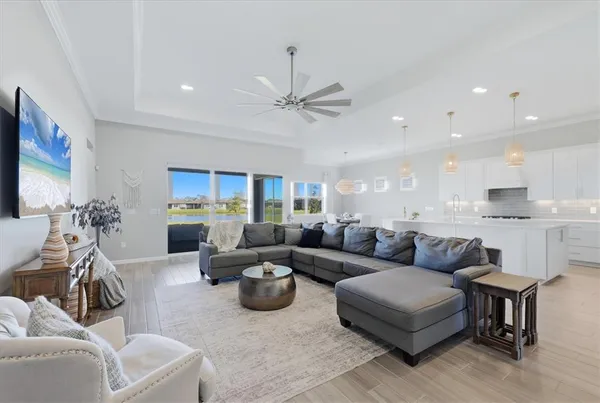 $740,000 | 9018 Sunray Cove, Palmetto, FL 34221