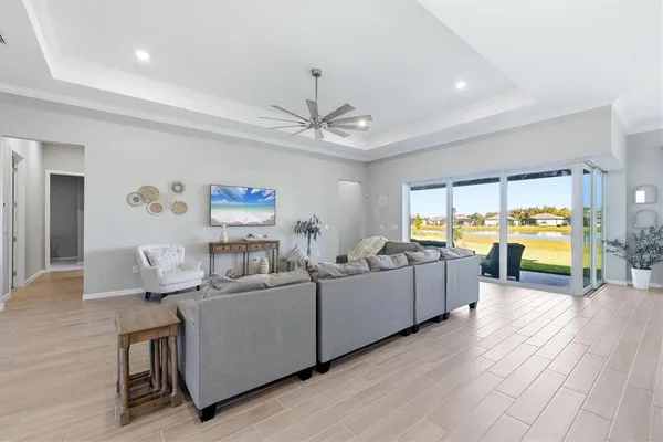 $740,000 | 9018 Sunray Cove, Palmetto, FL 34221