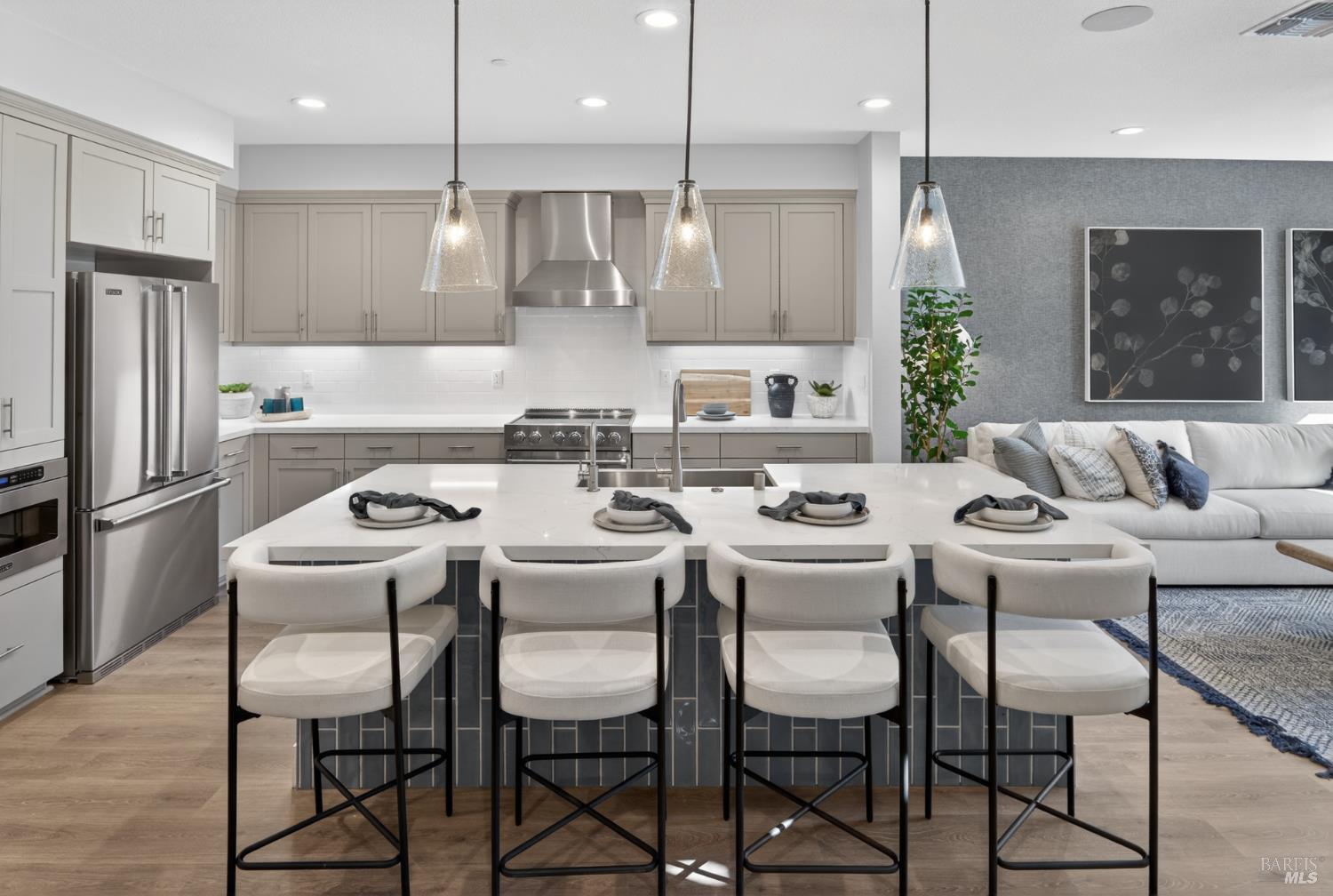 844 Buckley Drive Santa Rosa, CA 95407 - Photo 2 of 8