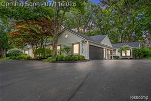 4154 Nearbrook Road Bloomfield Hills, MI 48302 - Photo 4 of 47