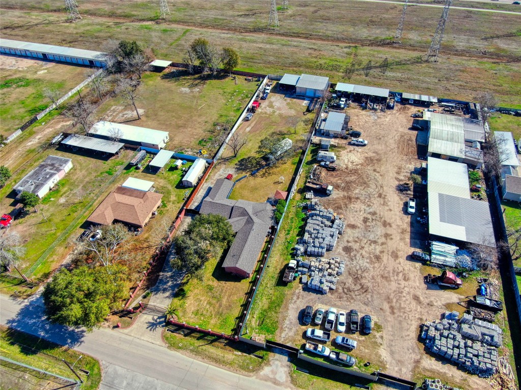13117 Player Street Houston, TX 77045 - Photo 28 of 36 an aerial view of residential houses with outdoor space