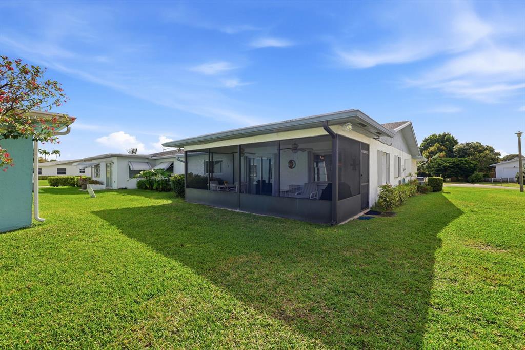 6091 Dusenburg Road Delray Beach, FL 33484 - Photo 19 of 33 back of house
