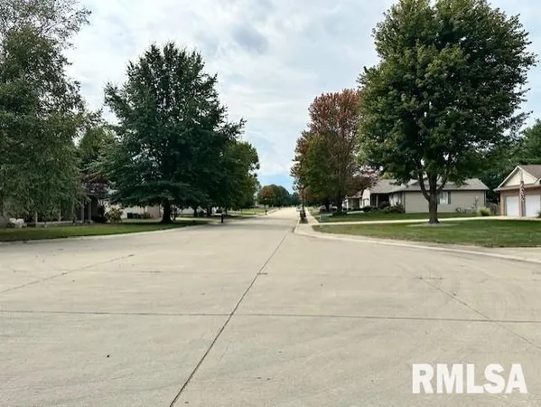 $12,000 | 22 Southland Park, Jacksonville, IL 62650