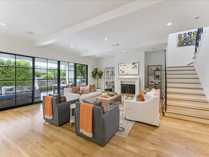 $2,350,000 | 3502 Grennoch Lane, Houston, TX 77025