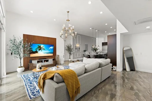 $9,900 | 10792 Queen Palm Court, Boca Raton, FL 33498